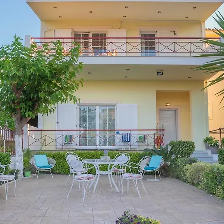 Thiseos Georgia'S Private Paradise Lechaio Exterior foto